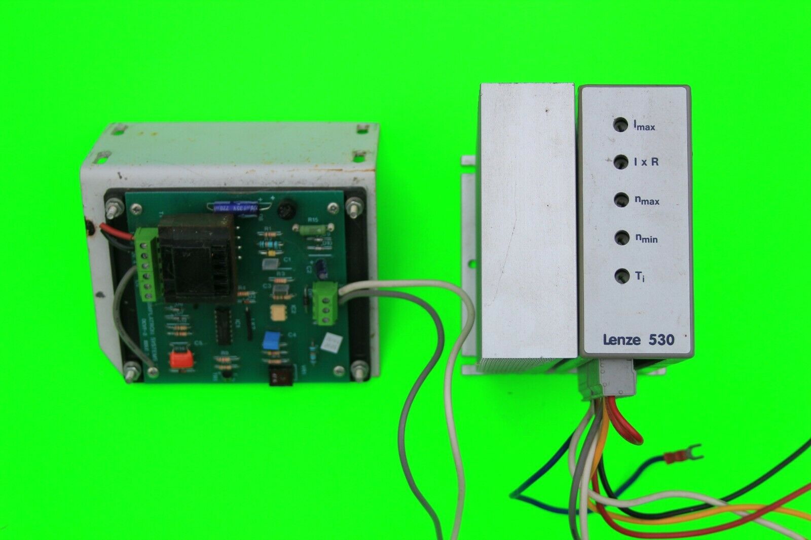 Подключенный контроллер Lenze 530 